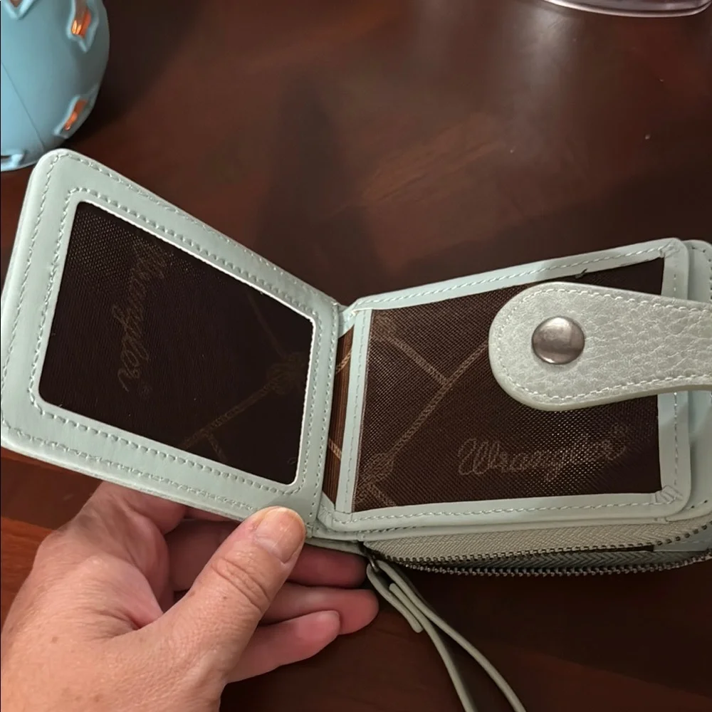 Wrangler Accordion Wallet